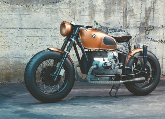 Jak podnieść motocykl do wymiany lag?